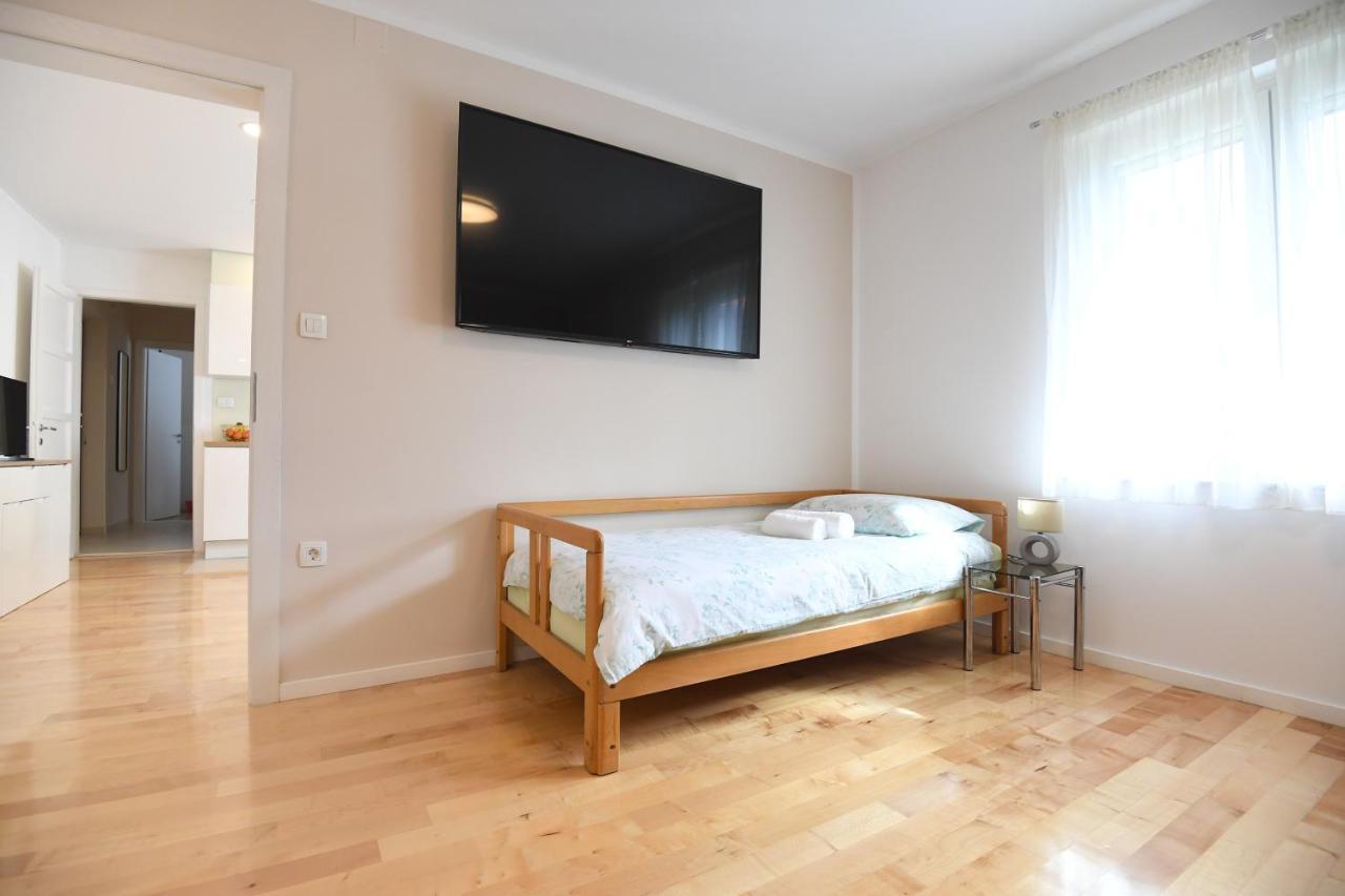 Freddy Apartment Zadar Bagian luar foto
